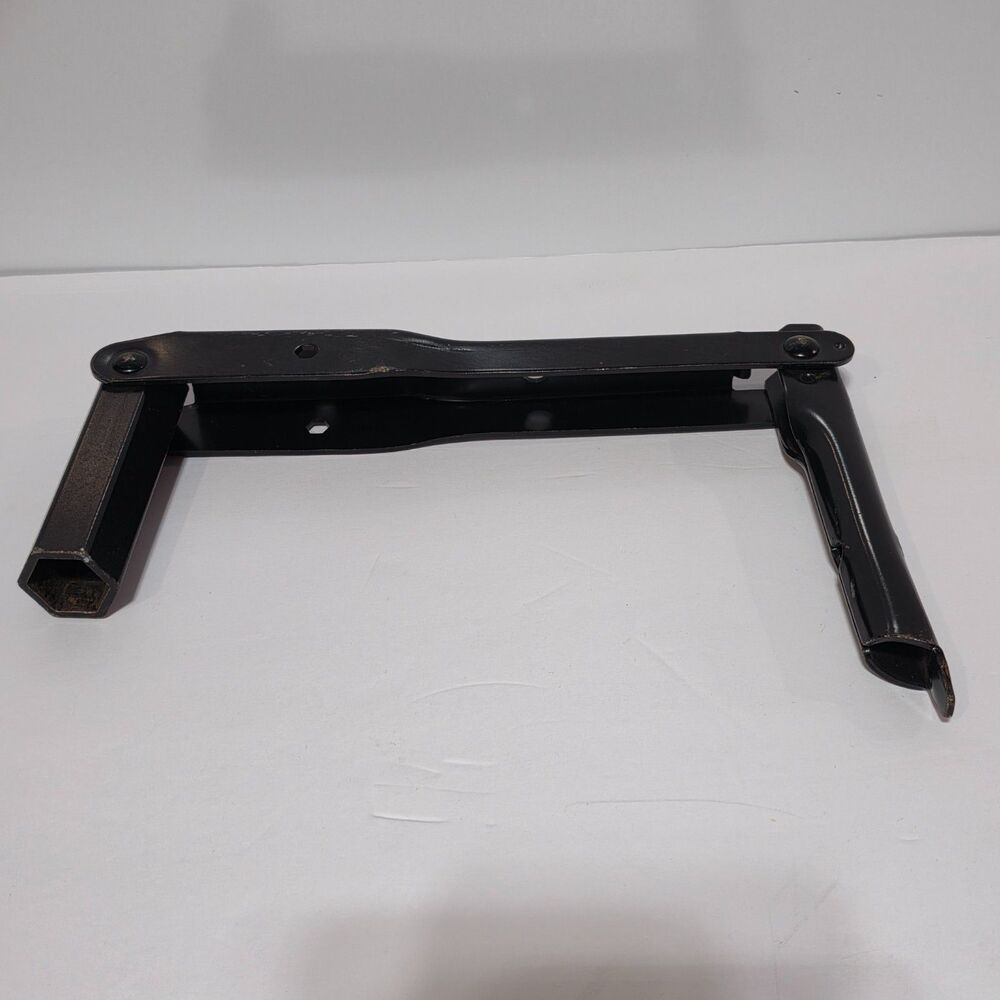 GM Lug Nut and Handle #22808194